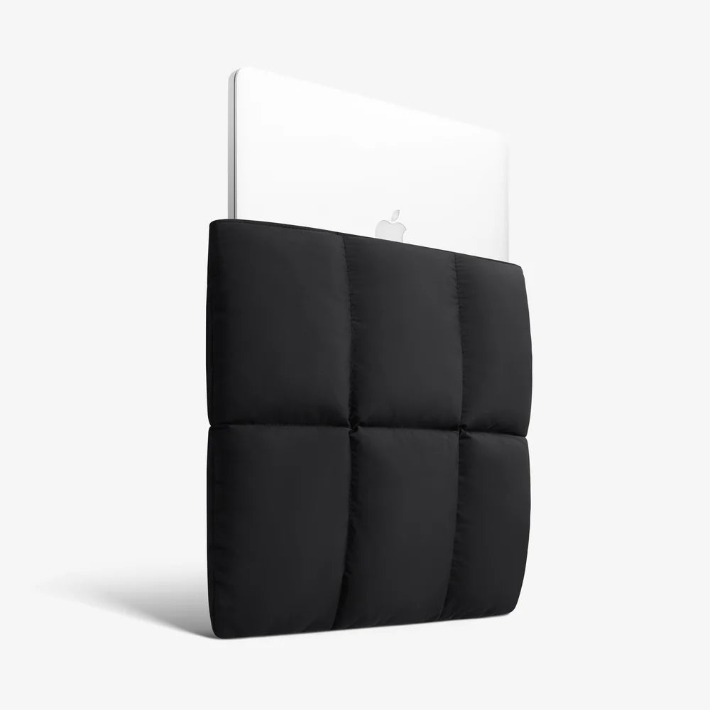 BlastBag® Mıknatıslı Laptop Kılıfı
